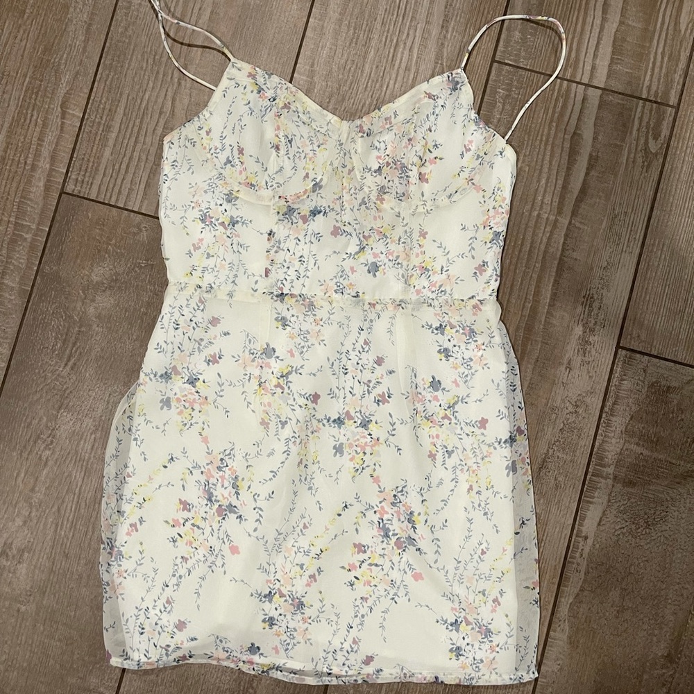 Superdown Floral Mini